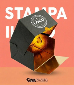 SCATOLA CUBO IN CARTONCINO NERO ORO PERSONALIZZATA - 250 pz